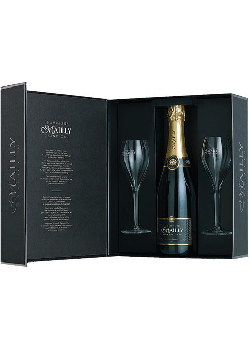 champagne and glasses gift set