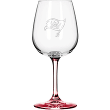 Etched Wine Glass - Buccaneers