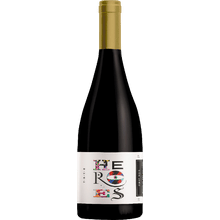 True Heroes Pinot Noir