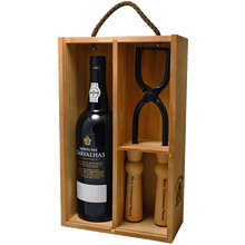Quinta das Carvalhas Vintage Port with Tongs
