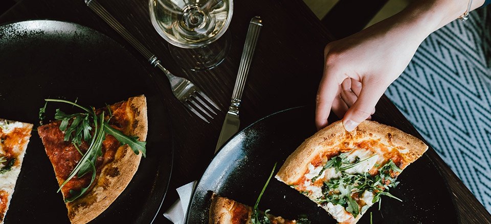 Best Wine To Pair With Pizza Pizza Wine Pairing Total Wine More