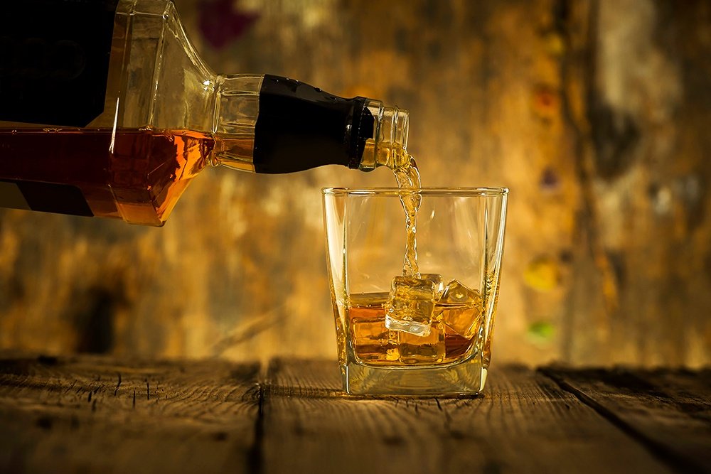 A Guide to Different Types of Whiskey Glasses