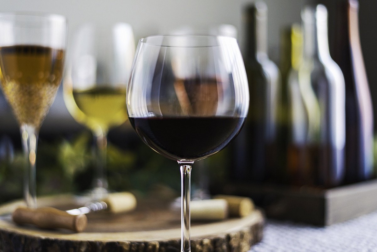 How to Taste Wine Like an Expert Total Wine & More