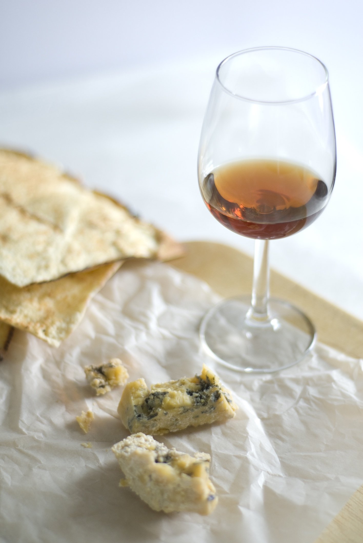 Glass of port wine with cheese