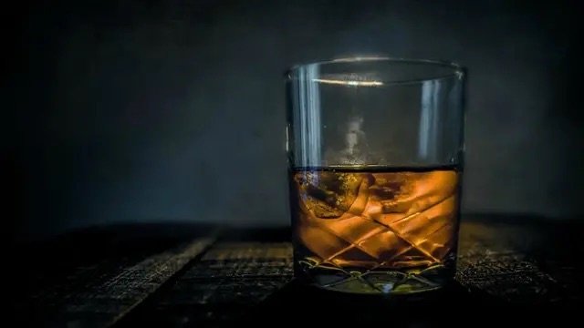 freezable whiskey glasses